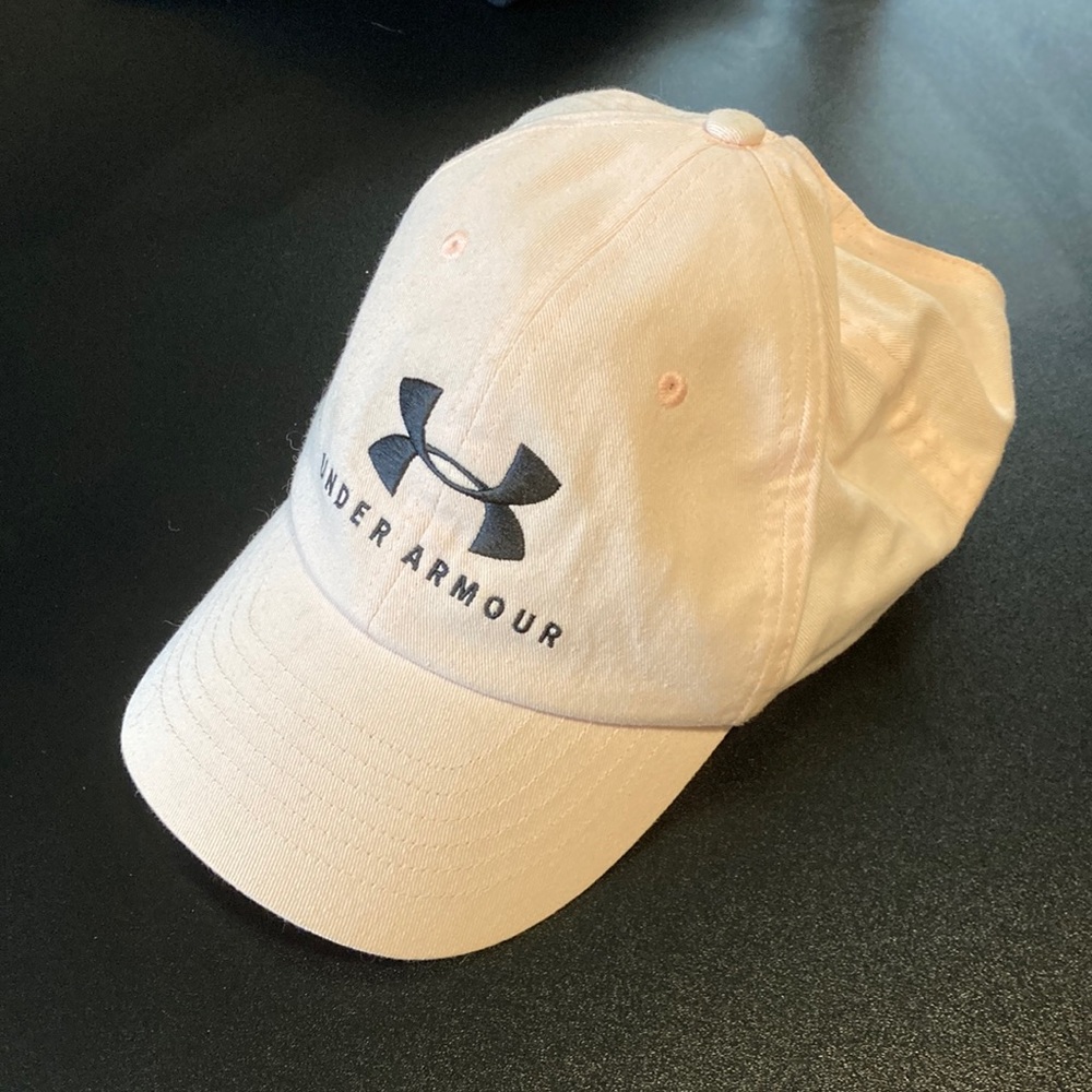 Light pink Under Armour Free fit hat
